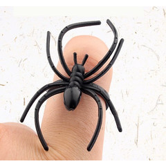 Кольцо паук черный